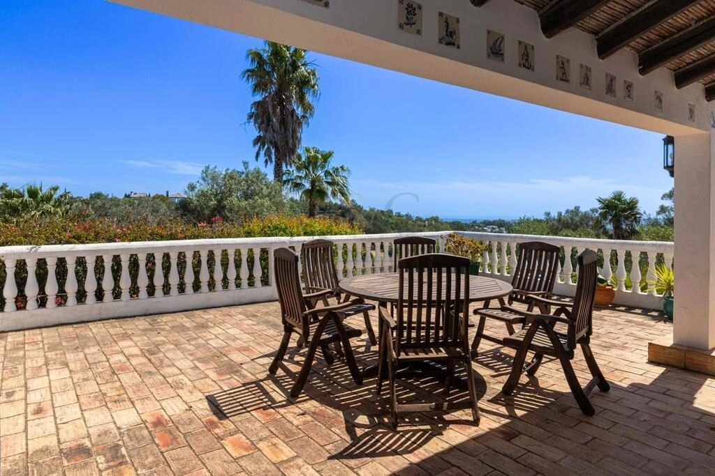 6 Bedroom Villa For Sale in Loulé (São Sebastião) 6 Bedroom Villa For Sale in Loulé (São Sebastião)