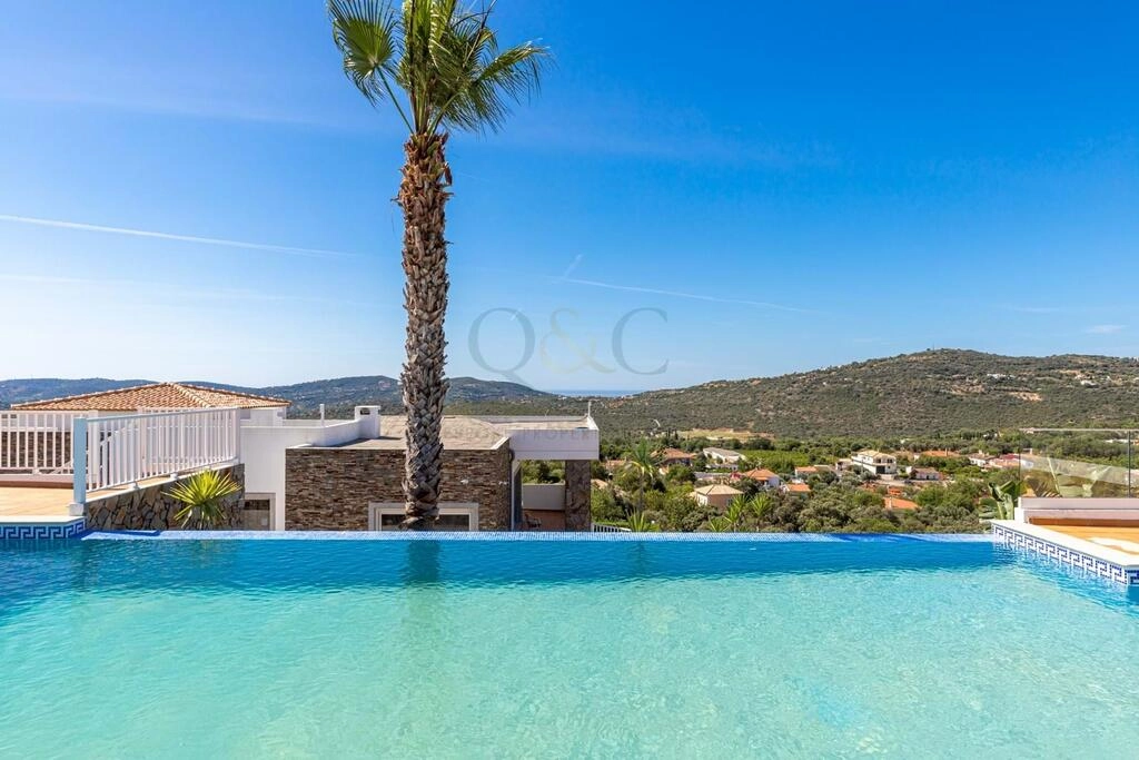 6 Bedroom Villa For Sale in São Brás de Alportel 6 Bedroom Villa For Sale in São Brás de Alportel