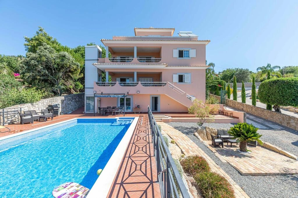 Villa avec 6 chambres à vendre à São Brás de Alportel Villa avec 6 chambres à vendre à São Brás de Alportel