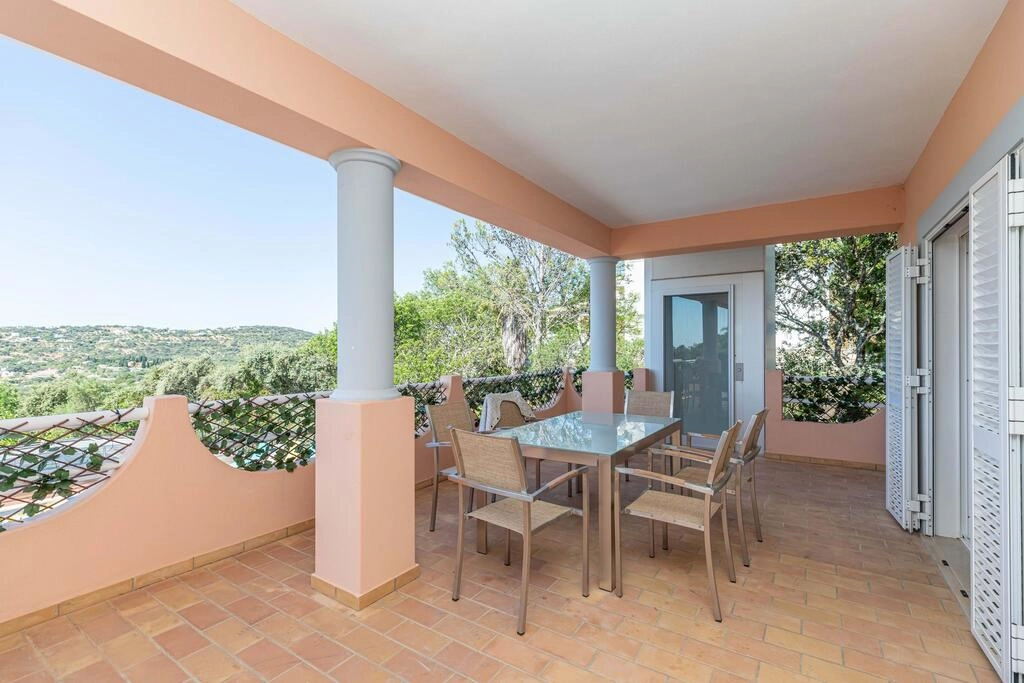 Villa avec 6 chambres à vendre à São Brás de Alportel Villa avec 6 chambres à vendre à São Brás de Alportel
