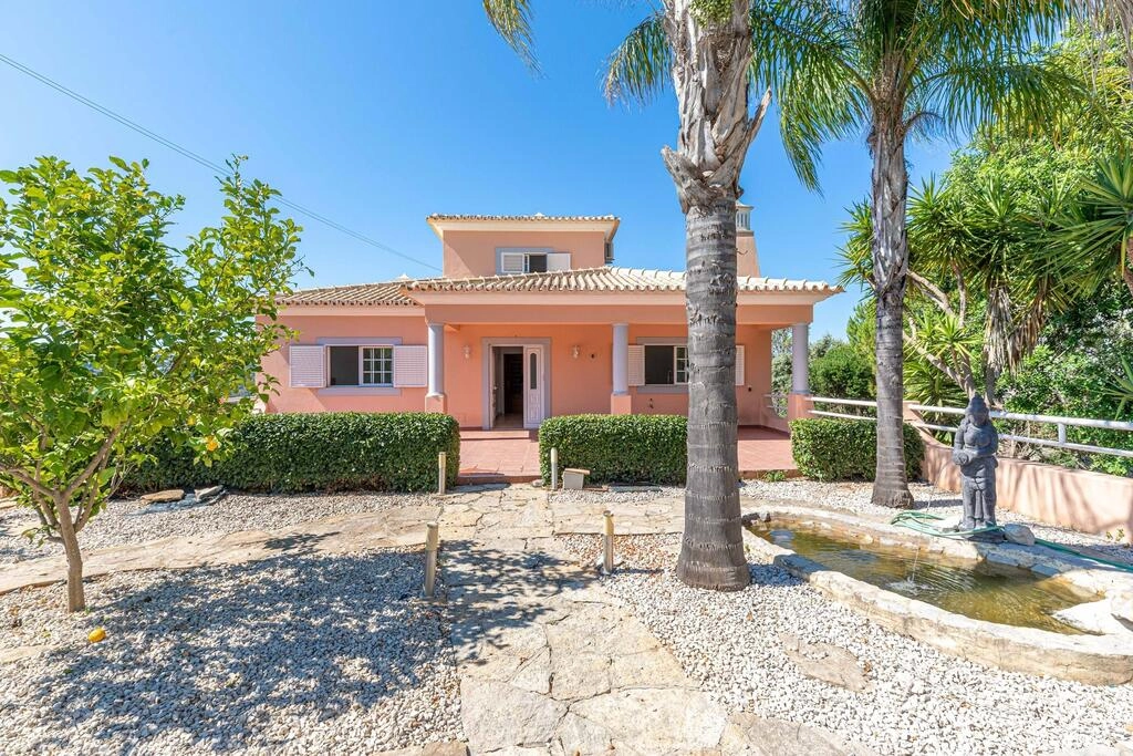 Villa avec 6 chambres à vendre à São Brás de Alportel Villa avec 6 chambres à vendre à São Brás de Alportel