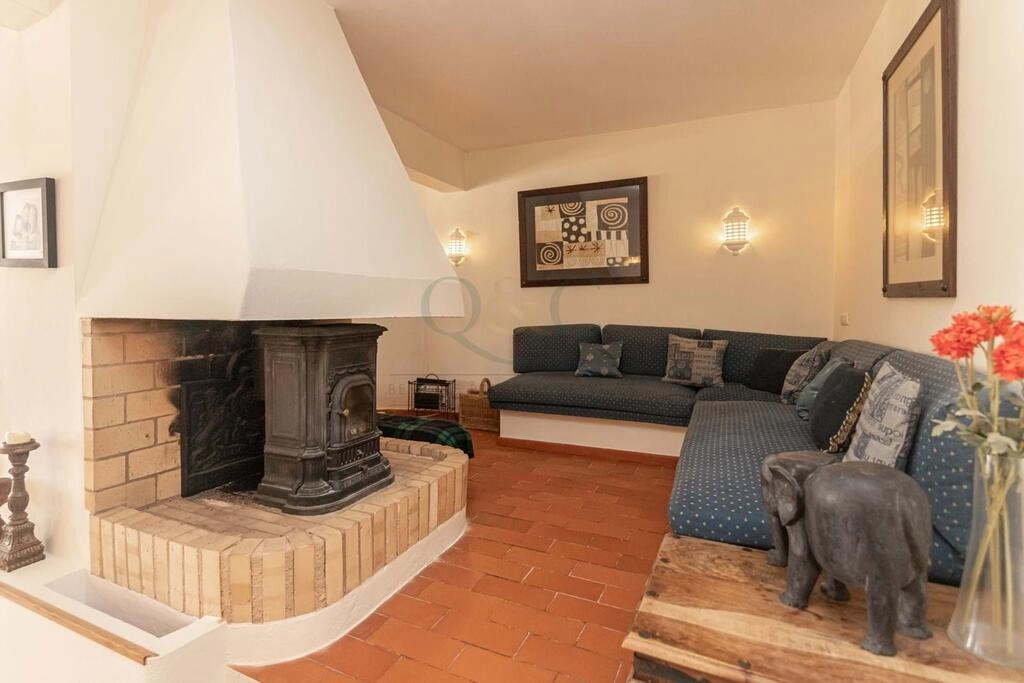 Villa avec 6 chambres à vendre à Loulé (São Sebastião) Villa avec 6 chambres à vendre à Loulé (São Sebastião)