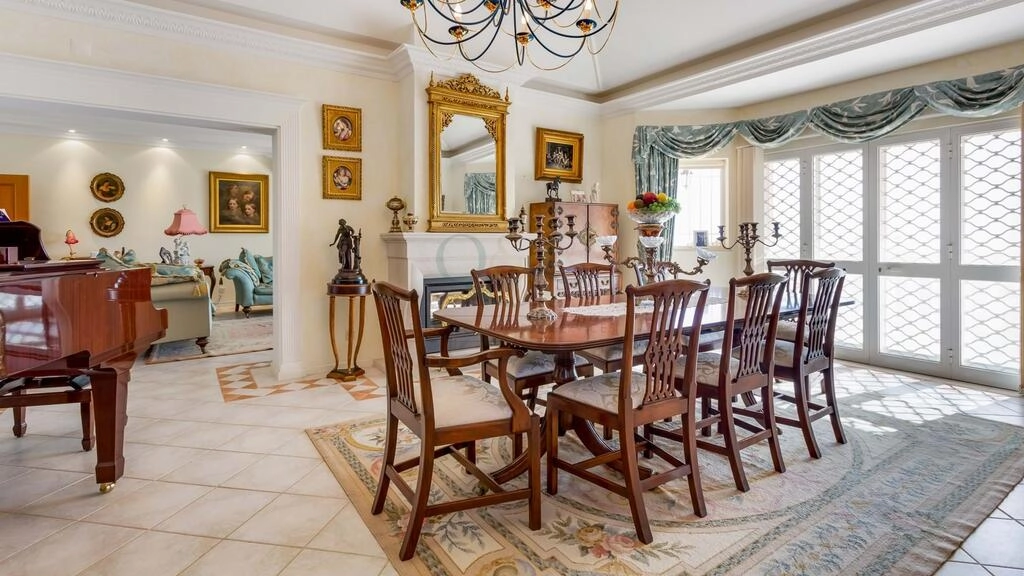 Villa avec 6 chambres à vendre à Santa Bárbara de Nexe Villa avec 6 chambres à vendre à Santa Bárbara de Nexe
