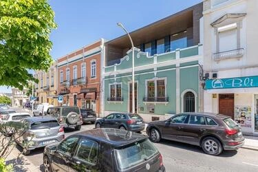 Building For Sale in Loulé (São Clemente)