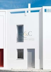 Land with project For Sale in Querença