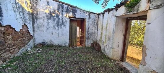 Land with project For Sale in São Brás de Alportel