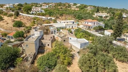 Ruin For Sale in Loulé (São Sebastião)