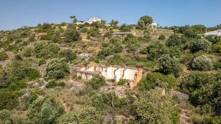 Ruin For Sale in Loulé (São Sebastião)
