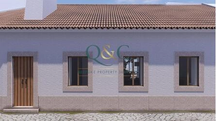 Villa to be renovated For Sale in São Brás de Alportel