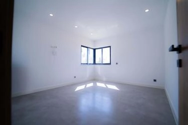 Villa For Sale in Quarteira