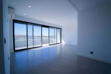 Villa For Sale in Quarteira