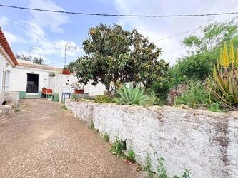 Semi-detached à vendre à São Brás de Alportel