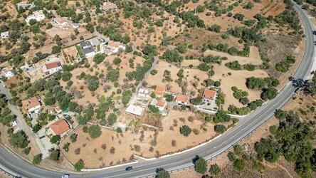 Villa to be renovated à vendre à Querença