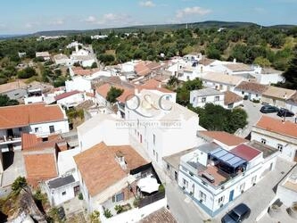 Land with project à venda em Querença
