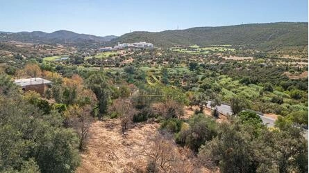 Land à venda em Querença