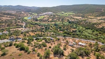Land à venda em Querença