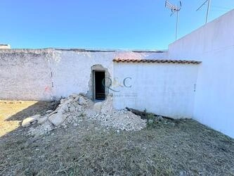 Semi-detached com 1 quarto à venda em São Brás de Alportel