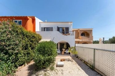 Semi-detached com 2 quartos à venda em Quarteira