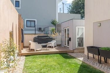 Semi-detached avec 3 chambres à vendre à Loulé (São Clemente