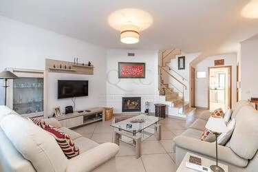 Semi-detached avec 3 chambres à vendre à São Brás de Alporte