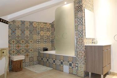 4 Bedroom Apartment For Sale in Santa Bárbara de Nexe