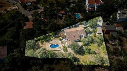 4 Bedroom Farmhouse For Sale in São Brás de Alportel