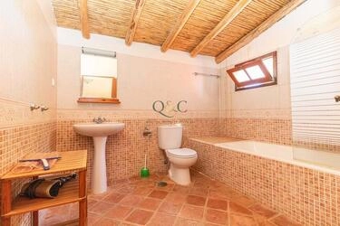 5 Bedroom Farmhouse For Sale in São Brás de Alportel