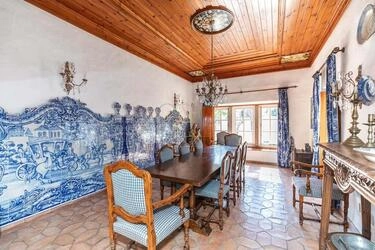 6 Bedroom Farmhouse For Sale in Santa Bárbara de Nexe