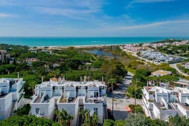 2 Bedroom Apartment For Sale in Almancil