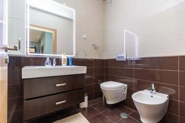 2 Bedroom Apartment For Sale in Santa Bárbara de Nexe