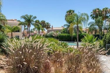 2 Bedroom Apartment For Sale in Santa Bárbara de Nexe