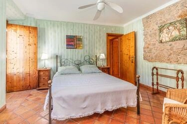 9 Bedroom Farmhouse For Sale in São Brás de Alportel