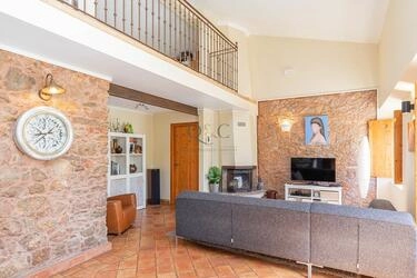 9 Bedroom Farmhouse For Sale in São Brás de Alportel