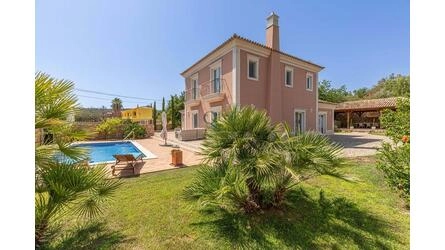 3 Bedroom Villa For Sale in São Brás de Alportel