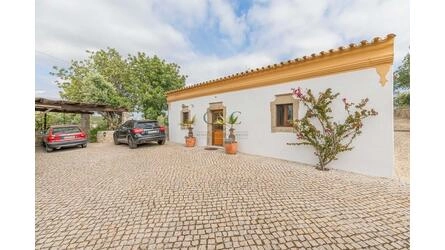 Farmhouse com 4 quartos à venda em São Brás de Alportel