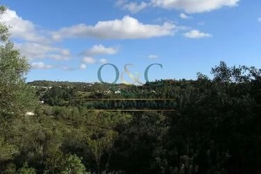 2 Bedroom Villa For Sale in Querença
