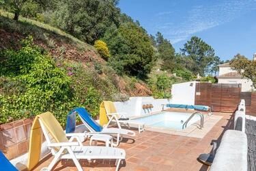 2 Bedroom Villa For Sale in São Brás de Alportel