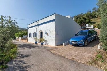 2 Bedroom Villa For Sale in São Brás de Alportel