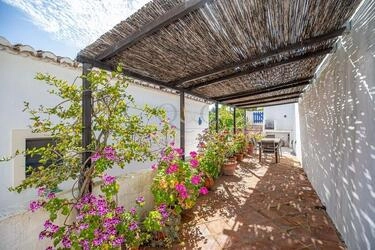2 Bedroom Villa For Sale in São Brás de Alportel