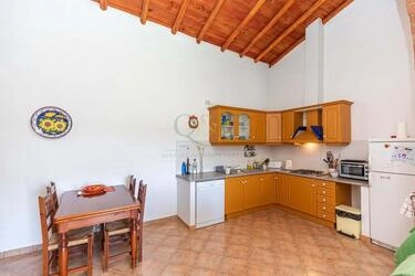 2 Bedroom Villa For Sale in São Brás de Alportel