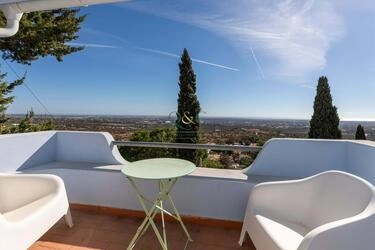 2 Bedroom Villa For Sale in Santa Bárbara de Nexe