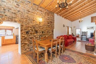 3 Bedroom Villa For Sale in Alte