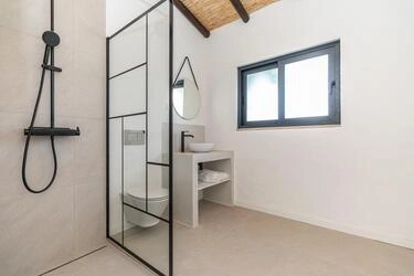 3 Bedroom Villa For Sale in Santa Bárbara de Nexe