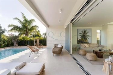 3 Bedroom Villa For Sale in Santa Bárbara de Nexe