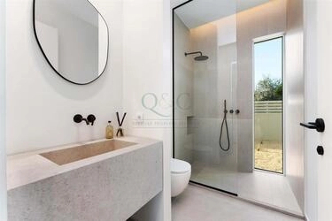 3 Bedroom Villa For Sale in Santa Bárbara de Nexe