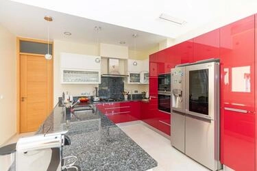 3 Bedroom Villa For Sale in Santa Bárbara de Nexe