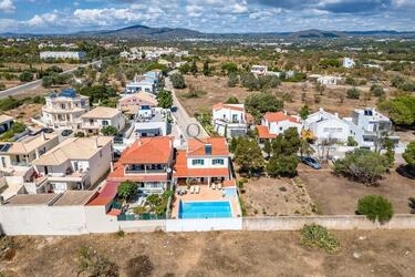 3 Bedroom Villa For Sale in Fuseta