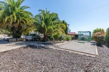3 Bedroom Villa For Sale in Conceição