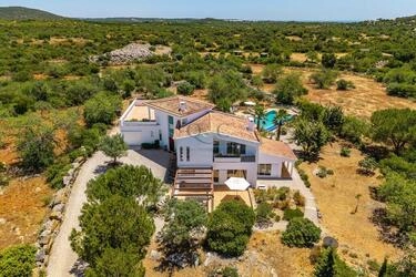3 Bedroom Villa For Sale in Santa Catarina da Fonte do Bispo
