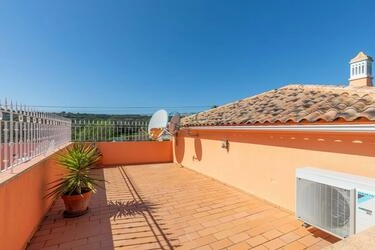 Villa avec 3 chambres à vendre à São Brás de Alportel